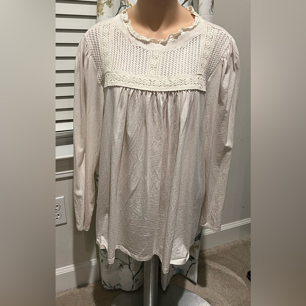 LOFT Plus Lace Yoke Top